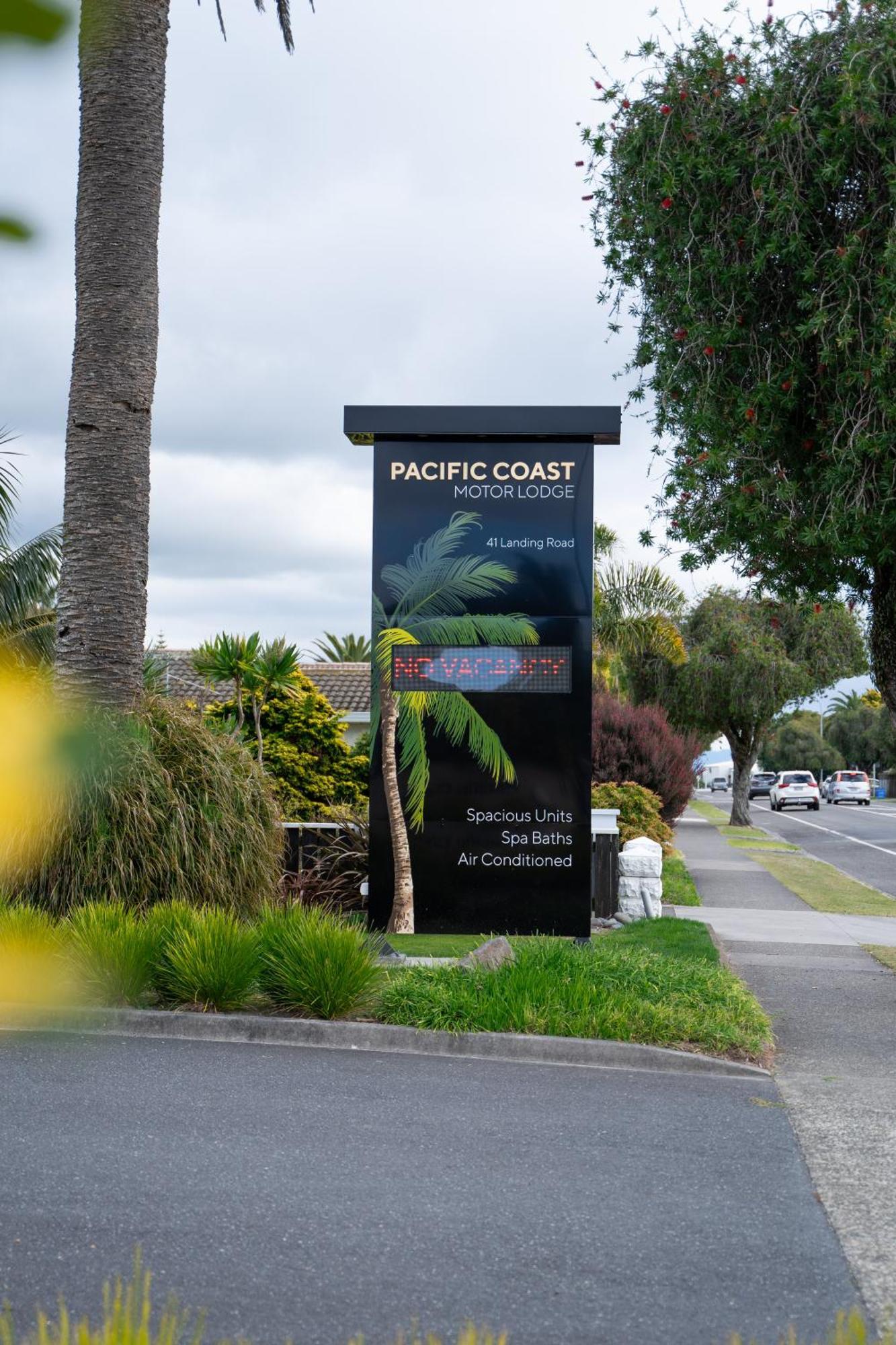Pacific Coast Motor Lodge Уакатане Экстерьер фото