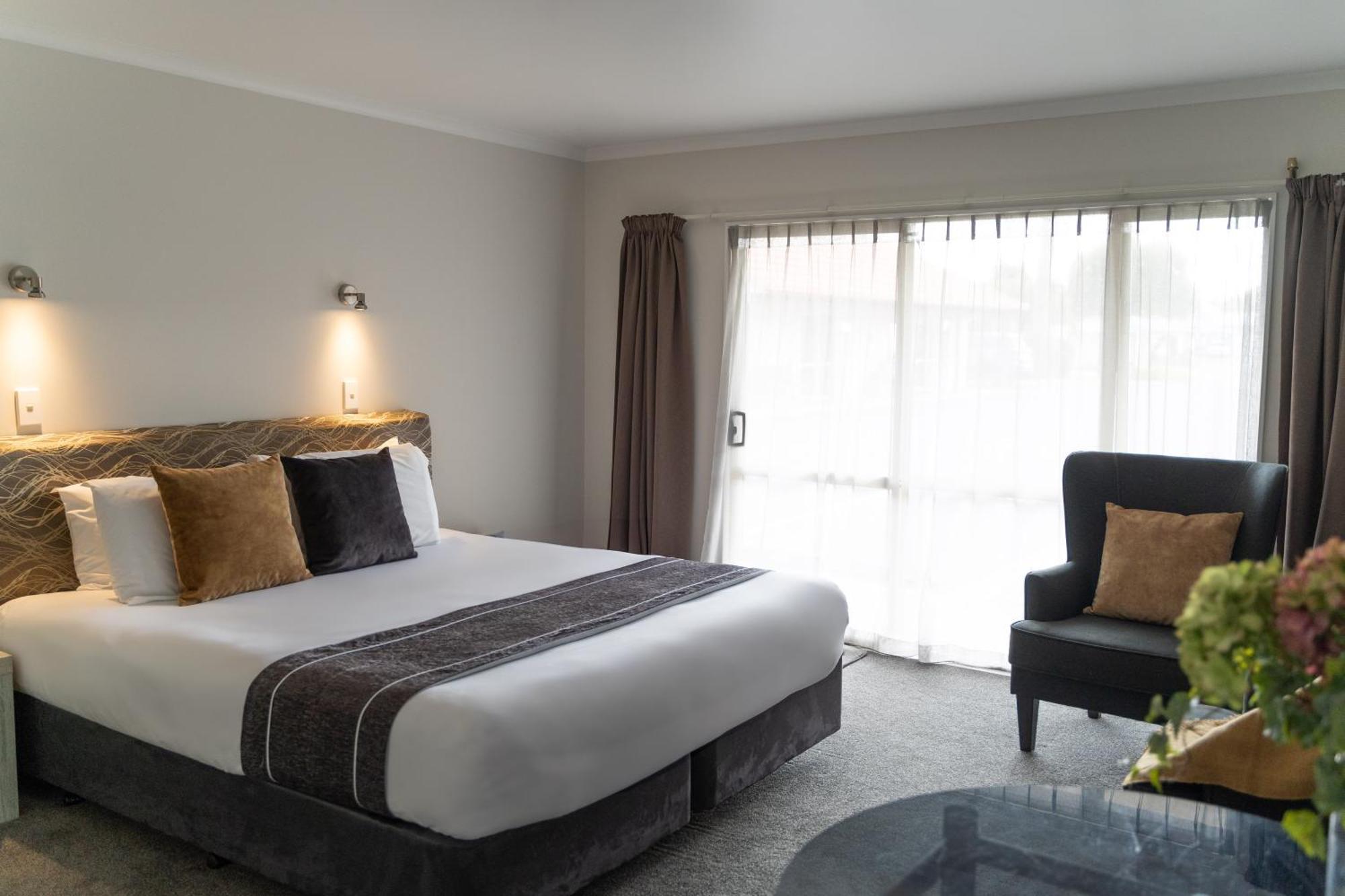 Pacific Coast Motor Lodge Уакатане Экстерьер фото